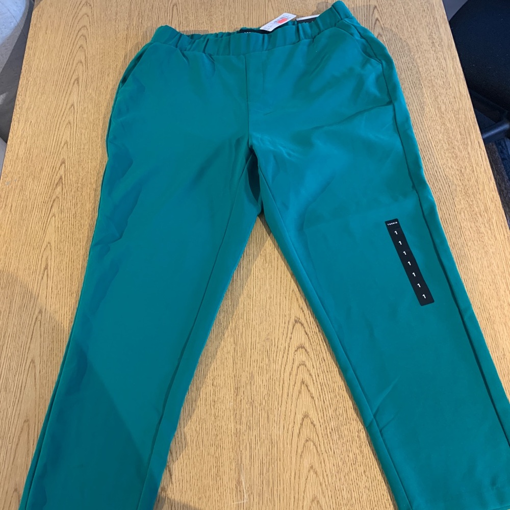 Green Pull-On Relaxed Taper Studio Refined Crepe High-Rise Pant